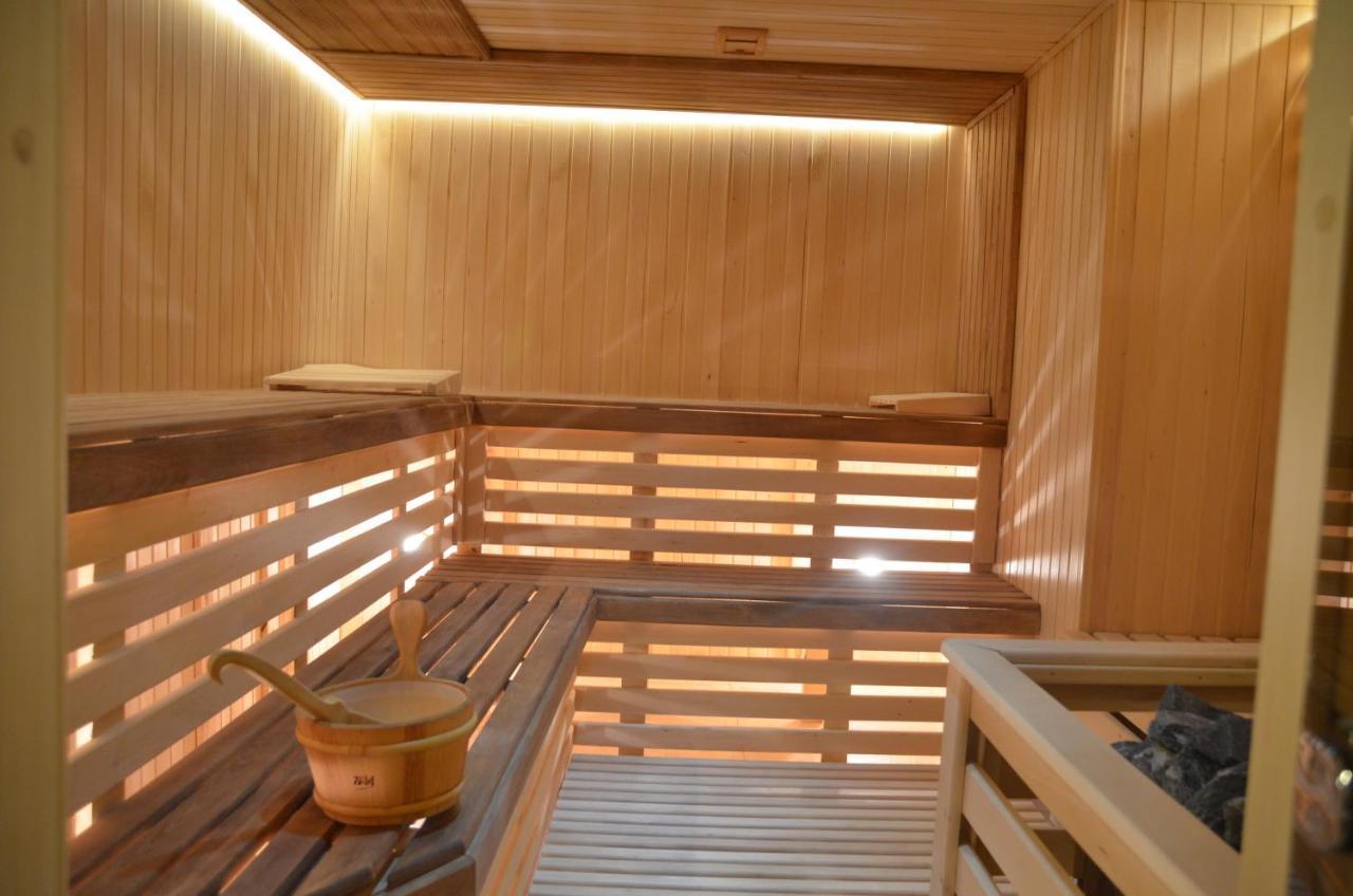 Allureinn Hotel And Spa Chernivtsi Εξωτερικό φωτογραφία