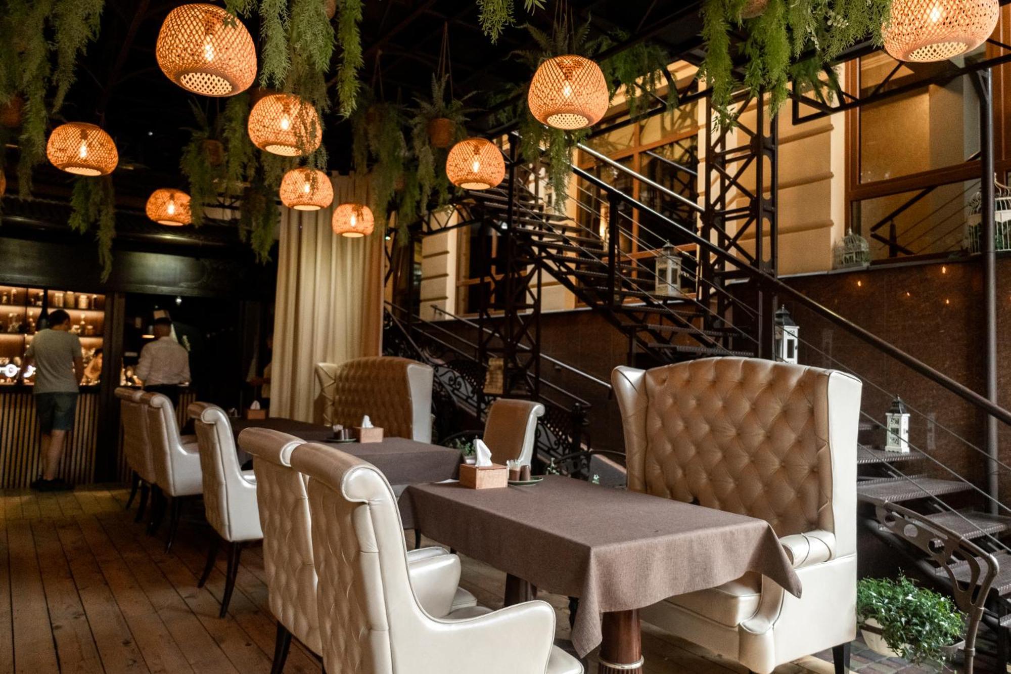 Allureinn Hotel And Spa Chernivtsi Εξωτερικό φωτογραφία