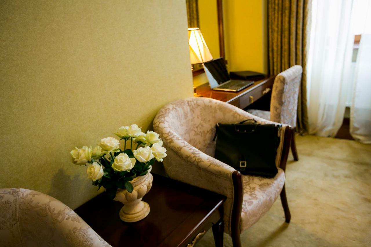 Allureinn Hotel And Spa Chernivtsi Εξωτερικό φωτογραφία